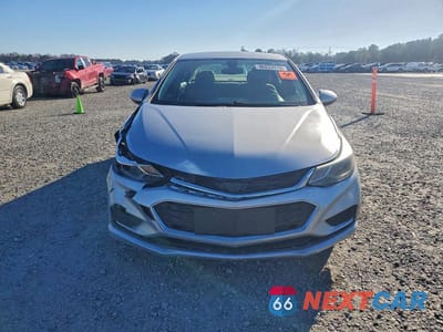 Piąte zdjęcie samochodu w środku: 2016 CHEVROLET CRUZE LT VIN:1G1BE5SM7G7246514 - miniatura