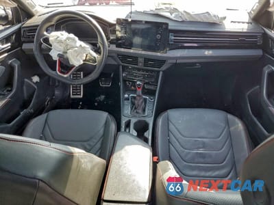 Zdjęcie 8 z 12 samochodu: 2025 VOLKSWAGEN JETTA GLI AUTOBAHN VIN:3VW2T7BU2SM025309 - miniatura
