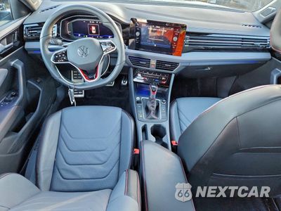 Zdjęcie 8 z 13 samochodu: 2025 VOLKSWAGEN JETTA GLI AUTOBAHN VIN:3VW2T7BU8SM028165 - miniatura
