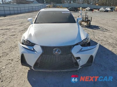 Piąte zdjęcie samochodu w środku: 2017 LEXUS IS 200T VIN:JTHBA1D20H5057612 - miniatura