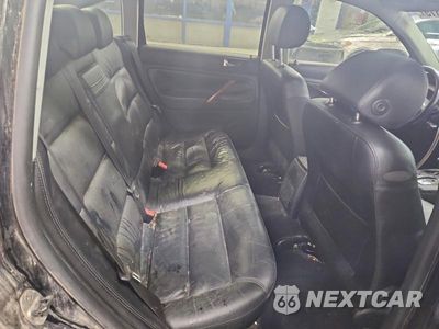 Zdjęcie 10 z 11 samochodu: 2003 VOLKSWAGEN PASSAT VIN:WVWTH63B63P283294 - miniatura