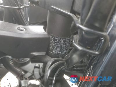 Zdjęcie 9 z 10 samochodu: 2023 KAWASAKI EX650 R VIN:ML5EXER13PDA90299 - miniatura