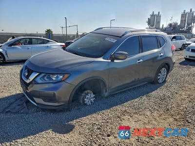 2017 NISSAN ROGUE SV 5N1AT2MN6HC759738 - główne zdjęcie licytacji z USA - miniatura