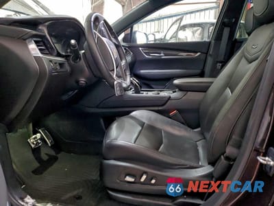 Zdjęcie 7 z 16 samochodu: 2021 CADILLAC XT5 SPORT VIN:1GYKNGRSXMZ131701 - miniatura