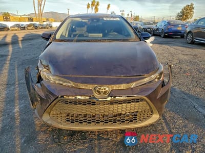 Piąte zdjęcie samochodu w środku: 2020 TOYOTA COROLLA LE VIN:5YFEPRAE7LP090600 - miniatura