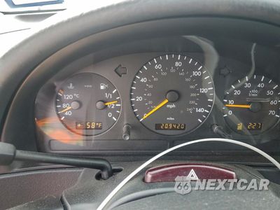 Zdjęcie 9 z 14 samochodu: 2004 MERCEDES-BENZ ML 500 VIN:4JGAB75E44A463198 - miniatura
