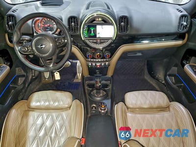 Zdjęcie 8 z 15 samochodu: 2020 MINI COOPER JCW COUNTRYMAN ALL4 VIN:WMZYZ9C00L3M17064 - miniatura