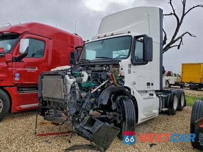 Drugie zdjęcie samochodu z przodu: 2024 VOLVO VNL SEMI TRUCK VIN:4V4NC9EH0RN656252 - miniatura