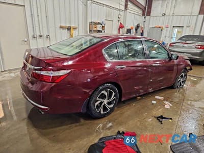 Trzecie zdjęcie samochodu z tyłu: 2017 HONDA ACCORD LX VIN:1HGCR2F35HA187324 - miniatura