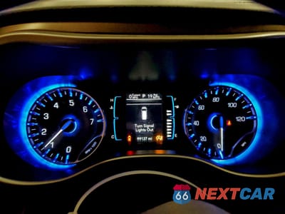 Zdjęcie 9 z 14 samochodu: 2017 CHRYSLER PACIFICA TOURING VIN:2C4RC1DG7HR836935 - miniatura