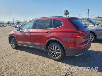 Drugie zdjęcie samochodu z przodu: 2019 VOLKSWAGEN TIGUAN SE VIN:3VV2B7AX0KM113374 - miniatura