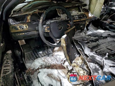 Zdjęcie 8 z 12 samochodu: 2014 BMW 750 XI VIN:WBAYB6C58ED224864 - miniatura