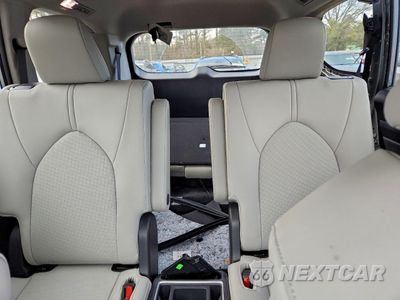 Zdjęcie 10 z 15 samochodu: 2025 TOYOTA GRAND HIGHLANDER LE VIN:5TDAAAB54SS081438 - miniatura