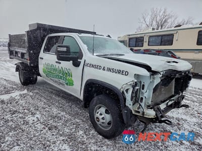 Czwarte zdjęcie samochodu z boku: 2022 CHEVROLET SILVERADO K3500 VIN:1GB4YSE76NF330908 - miniatura