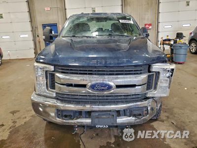 Piąte zdjęcie samochodu w środku: 2018 FORD F250 SUPER DUTY VIN:1FT7W2B67JEC43772 - miniatura