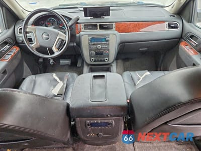 Zdjęcie 8 z 13 samochodu: 2010 GMC YUKON XL C1500 SLT VIN:1GKUCKE01AR144865 - miniatura