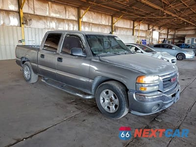 Czwarte zdjęcie samochodu z boku: 2006 GMC NEW SIERRA C1500 VIN:2GTEC13Z061277788 - miniatura