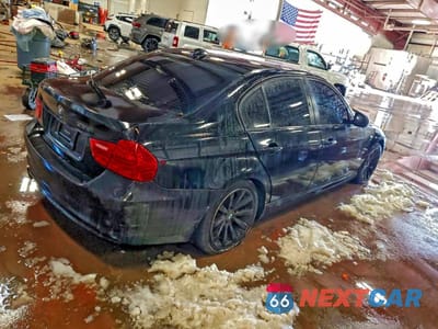 Trzecie zdjęcie samochodu z tyłu: 2011 BMW 328 XI VIN:WBAPK7C5XBF082132 - miniatura