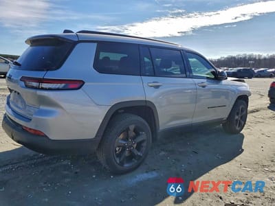 Trzecie zdjęcie samochodu z tyłu: 2023 JEEP GRAND CHEROKEE L LAREDO VIN:1C4RJKAG7P8825220 - miniatura