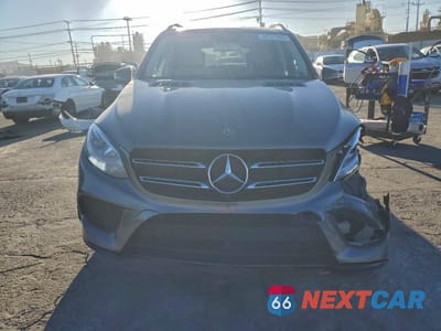Piąte zdjęcie samochodu w środku: 2018 MERCEDES-BENZ GLE 350 4MATIC VIN:4JGDA5HB3JB157590 - miniatura