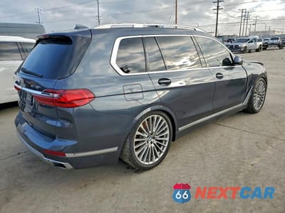 Trzecie zdjęcie samochodu z tyłu: 2019 BMW X7 XDRIVE50I VIN:5UXCX4C59KLB39991 - miniatura