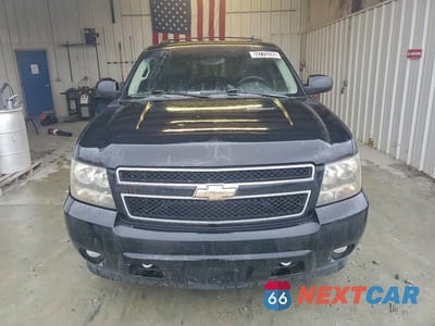 Piąte zdjęcie samochodu w środku: 2009 CHEVROLET TAHOE C1500 LT VIN:1GNEC233X9R285658 - miniatura