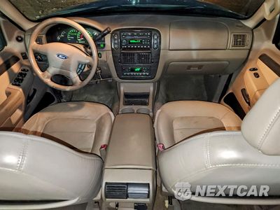 Zdjęcie 8 z 15 samochodu: 2002 FORD EXPLORER LIMITED VIN:1FMZU75E02ZB65730 - miniatura