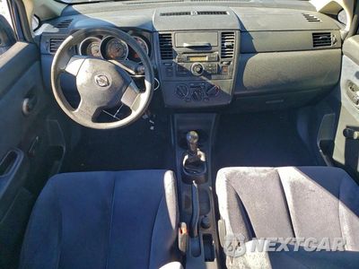 Zdjęcie 8 z 11 samochodu: 2011 NISSAN VERSA S VIN:3N1CC1AP5BL378250 - miniatura