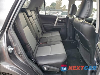 Zdjęcie 11 z 15 samochodu: 2021 TOYOTA 4RUNNER SR5 VIN:JTEFU5JR4M5240455 - miniatura