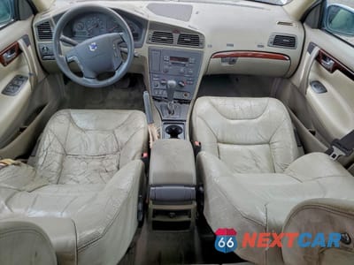 Zdjęcie 8 z 15 samochodu: 2001 VOLVO V70 VIN:YV1SW61R212086984 - miniatura