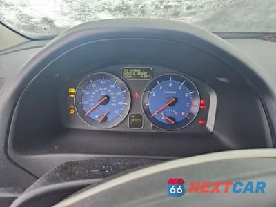 Zdjęcie 9 z 12 samochodu: 2012 VOLVO C30 T5 VIN:YV1672MK0C2278879 - miniatura