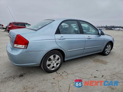 Trzecie zdjęcie samochodu z tyłu: 2007 KIA SPECTRA LX VIN:KNAFE121475454656 - miniatura