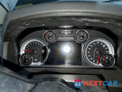 Zdjęcie 9 z 12 samochodu: 2016 RAM 1500 VIN:1C6RR7LT8GS115446 - miniatura