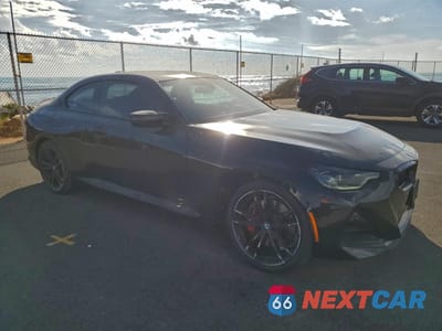 Czwarte zdjęcie samochodu z boku: 2022 BMW M240XI VIN:3MW53CM02N8C78644 - miniatura