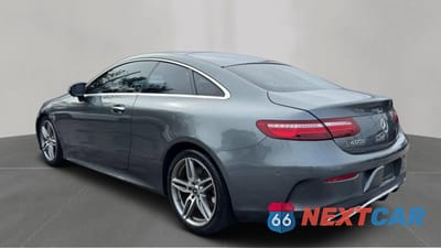 Trzecie zdjęcie samochodu z tyłu: 2018 MERCEDES-BENZ E 400 VIN:WDD1J6FBXJF010617 - miniatura