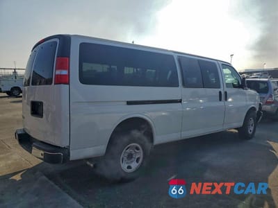 Trzecie zdjęcie samochodu z tyłu: 2024 CHEVROLET EXPRESS G3500 LT VIN:1GAZGPFP4R1202176 - miniatura