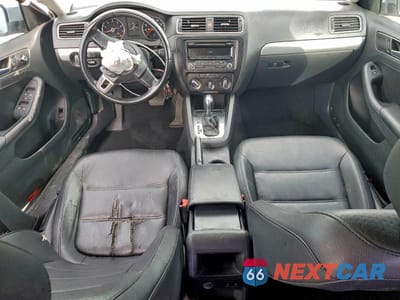 Zdjęcie 8 z 13 samochodu: 2013 VOLKSWAGEN JETTA SE VIN:3VWDP7AJ9DM281471 - miniatura