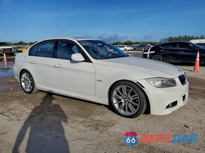 Czwarte zdjęcie samochodu z boku: 2011 BMW 328 I VIN:WBAPH7C55BE679452 - miniatura