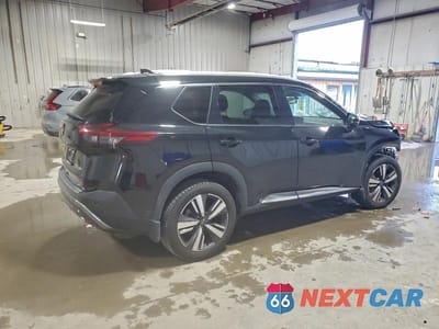 Trzecie zdjęcie samochodu z tyłu: 2023 NISSAN ROGUE SL VIN:5N1BT3CB1PC685161 - miniatura
