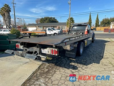 Czwarte zdjęcie samochodu z boku: 2019 RAM 5500 - TRUCKS DELIVERY TRUCK VIN:3C7WRMDL9KG531615 - miniatura