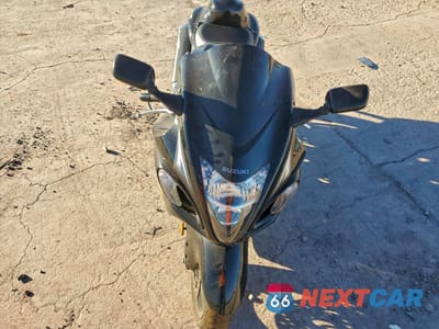 Drugie zdjęcie samochodu z przodu: 2014 SUZUKI GSX1300 RA VIN:JS1GX72B8E2101035 - miniatura