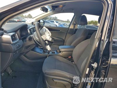 Zdjęcie 7 z 16 samochodu: 2019 KIA SORENTO L VIN:5XYPG4A3XKG439665 - miniatura