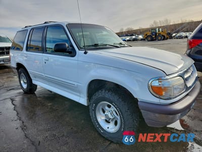 Czwarte zdjęcie samochodu z boku: 1997 FORD EXPLORER VIN:1FMDU34X4VZC35580 - miniatura