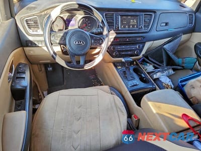 Zdjęcie 8 z 12 samochodu: 2017 KIA SEDONA LX VIN:KNDMB5C19H6333383 - miniatura