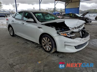 Czwarte zdjęcie samochodu z boku: 2017 KIA OPTIMA LX VIN:5XXGT4L38HG171057 - miniatura