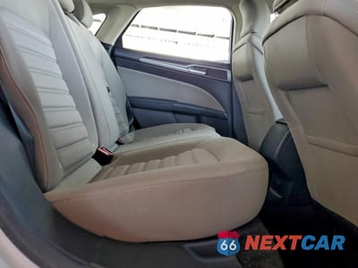 Zdjęcie 11 z 13 samochodu: 2018 FORD FUSION S VIN:3FA6P0G74JR270395 - miniatura