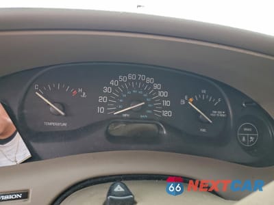 Zdjęcie 9 z 12 samochodu: 2002 BUICK CENTURY LIMITED VIN:2G4WY55J921106418 - miniatura