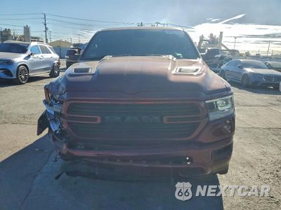 Piąte zdjęcie samochodu w środku: 2019 RAM 1500 LARAMIE VIN:1C6SRFJT6KN603137 - miniatura