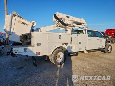 Trzecie zdjęcie samochodu z tyłu: 2023 FORD F550 SUPER DUTY VIN:1FD0W5HT3PEC54384 - miniatura