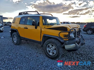 Czwarte zdjęcie samochodu z boku: 2008 TOYOTA FJ CRUISER BASE VIN:JTEBU11F380106455 - miniatura